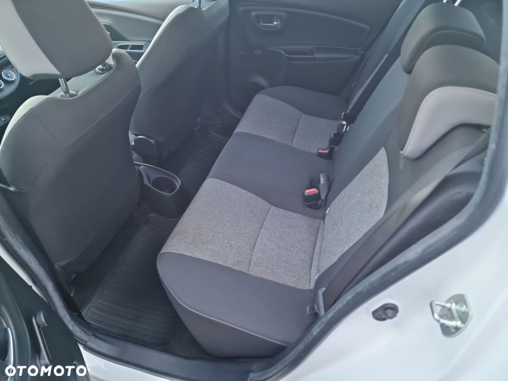 Toyota Yaris - 14