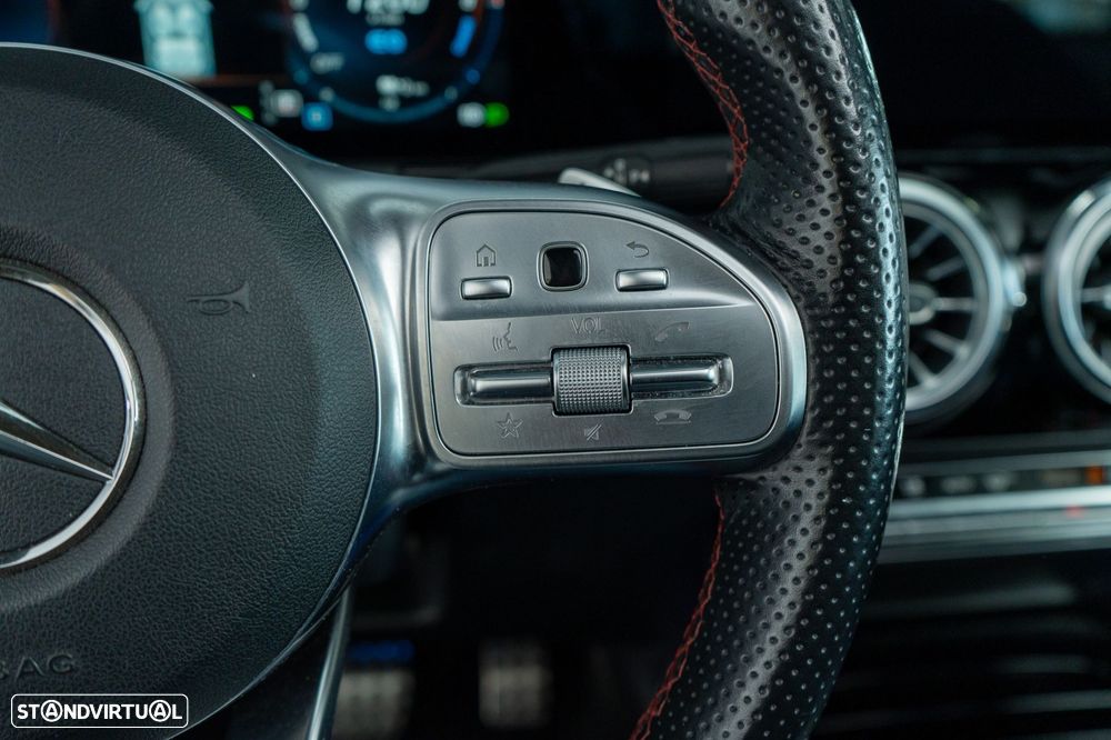 Mercedes-Benz GLA 250 e 8G-DCT AMG Line - 29