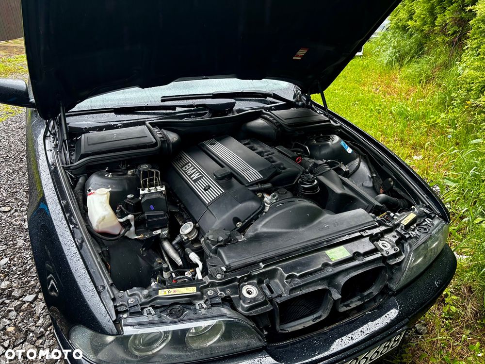 BMW Seria 5 520i Touring Edition Sport - 9