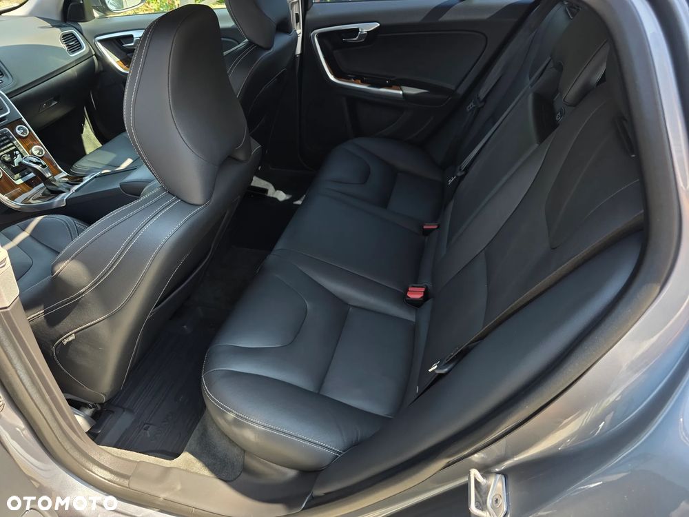 Volvo V60 T5 Geartronic Summum - 20