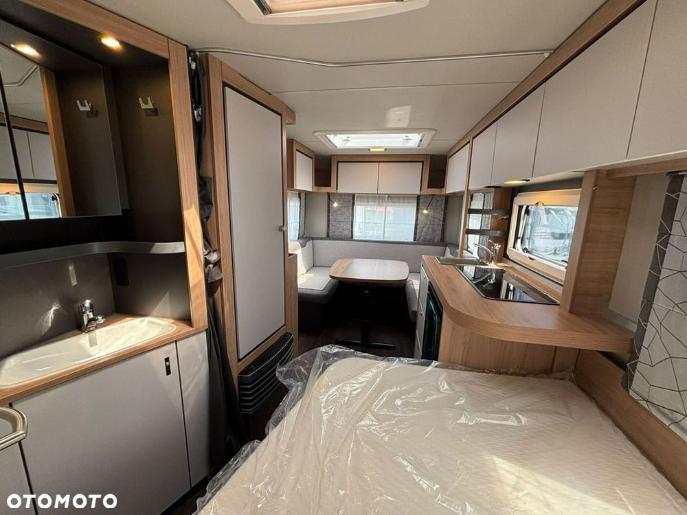 KNAUS Sport 450 FU - z łóżkiem francuskim! DMC 1400 KG - 10
