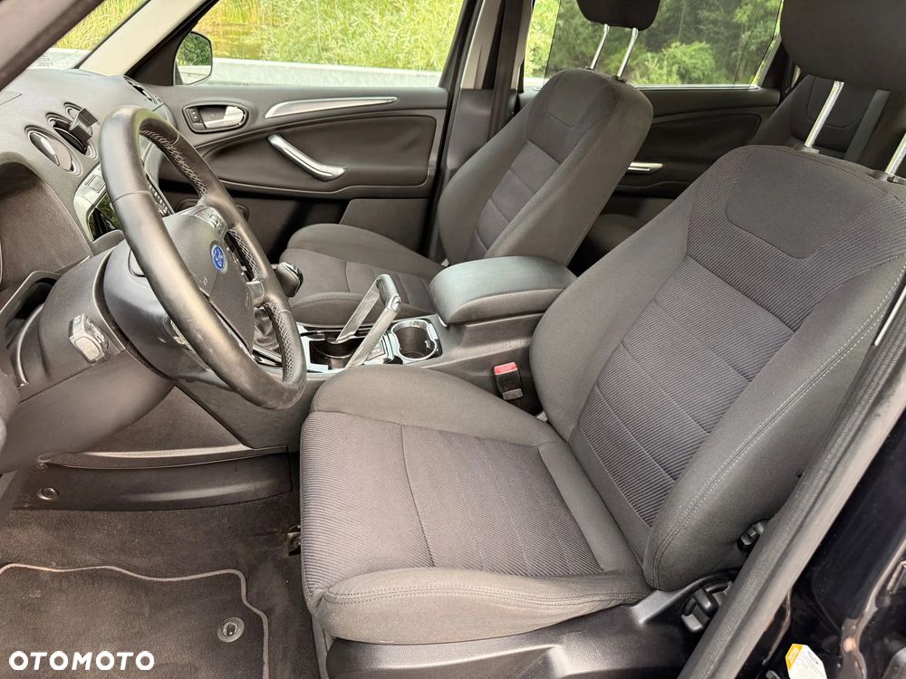 Ford S-Max - 15