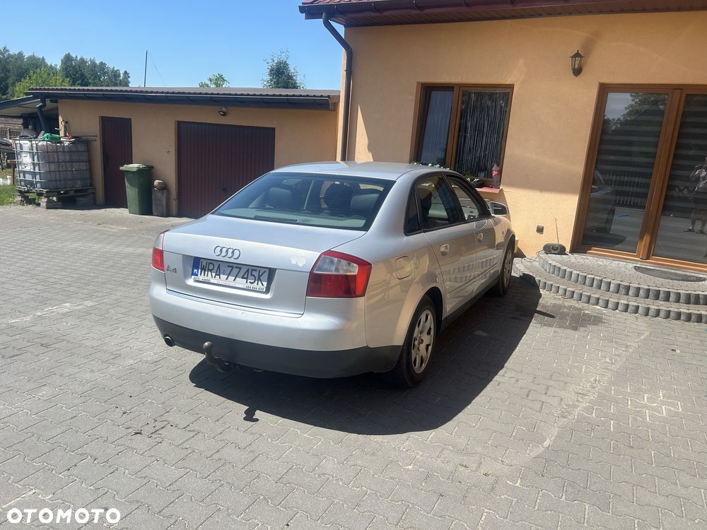 Audi A4 Limousine - 6