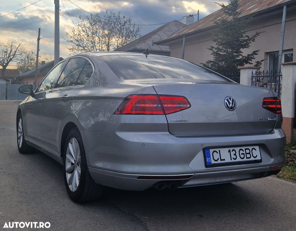Volkswagen Passat 2.0 TDI Highline - 4