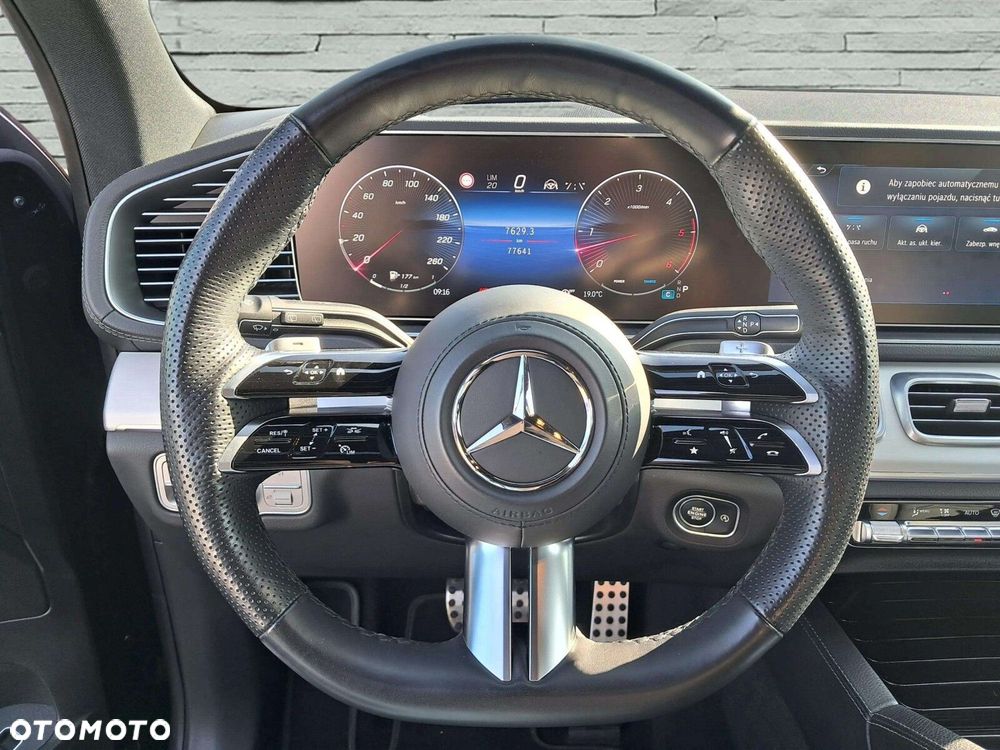 Mercedes-Benz GLS - 13