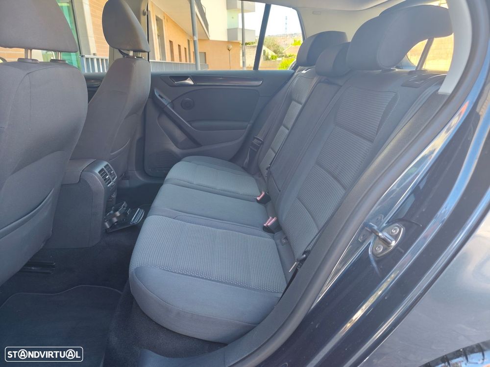 VW Golf 1.6 TDi Confortline - 9
