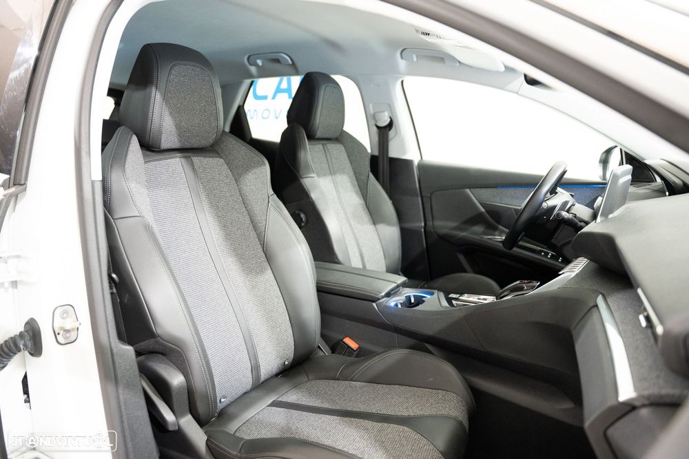 Peugeot 3008 1.5 BlueHDi Allure Pack EAT8 - 28