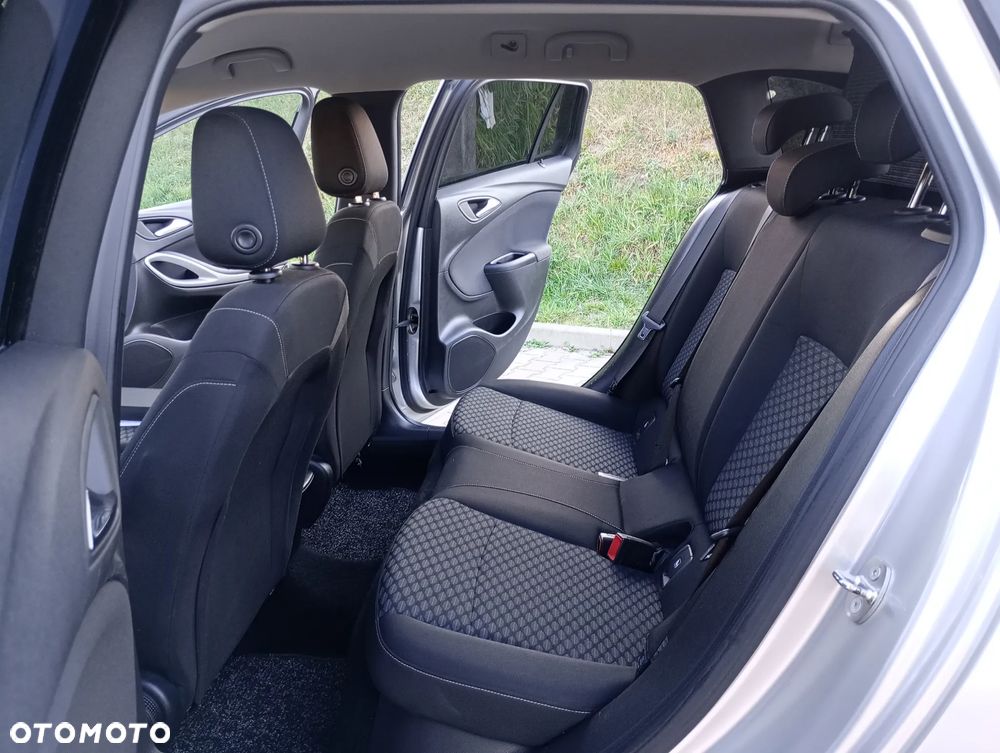 Opel Astra 1.6 D (CDTI) Edition - 12