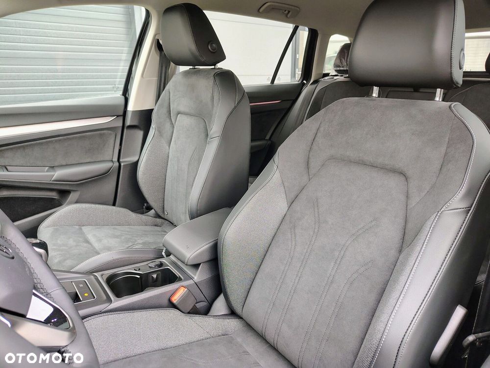 Volkswagen Golf Variant - 15