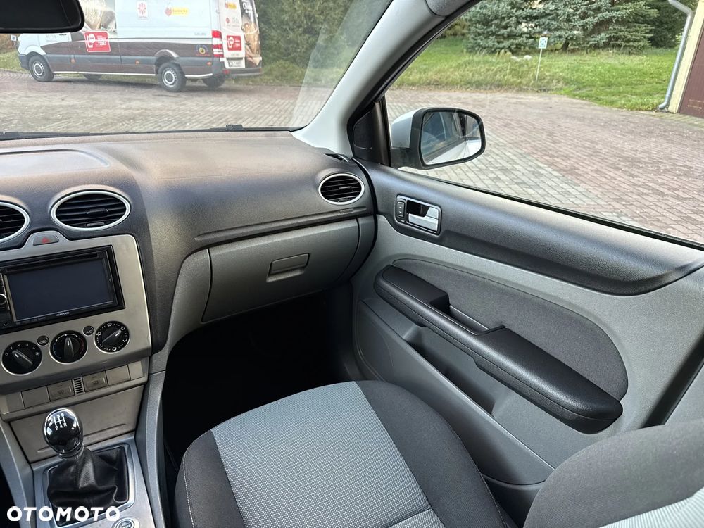 Ford Focus 1.6 Silver X - 34