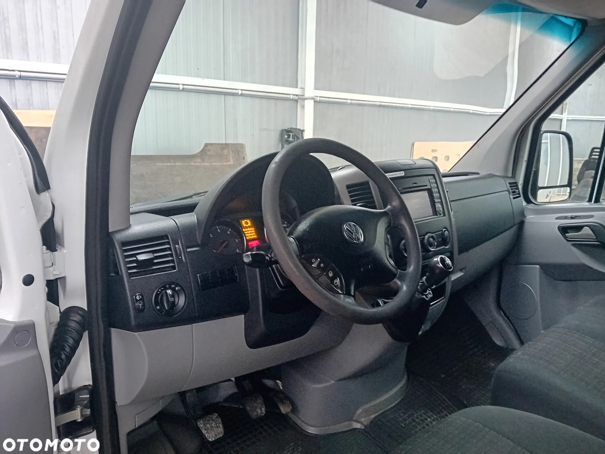 Volkswagen Crafter - 17