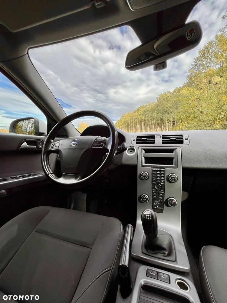 Volvo V50 - 22