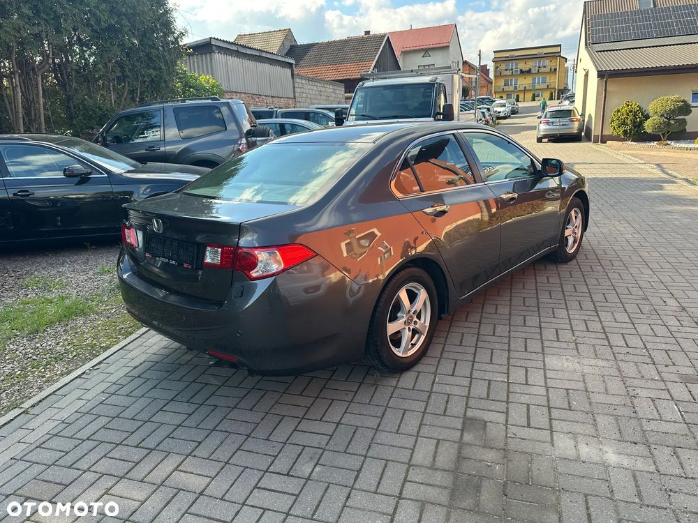 Honda Accord - 4