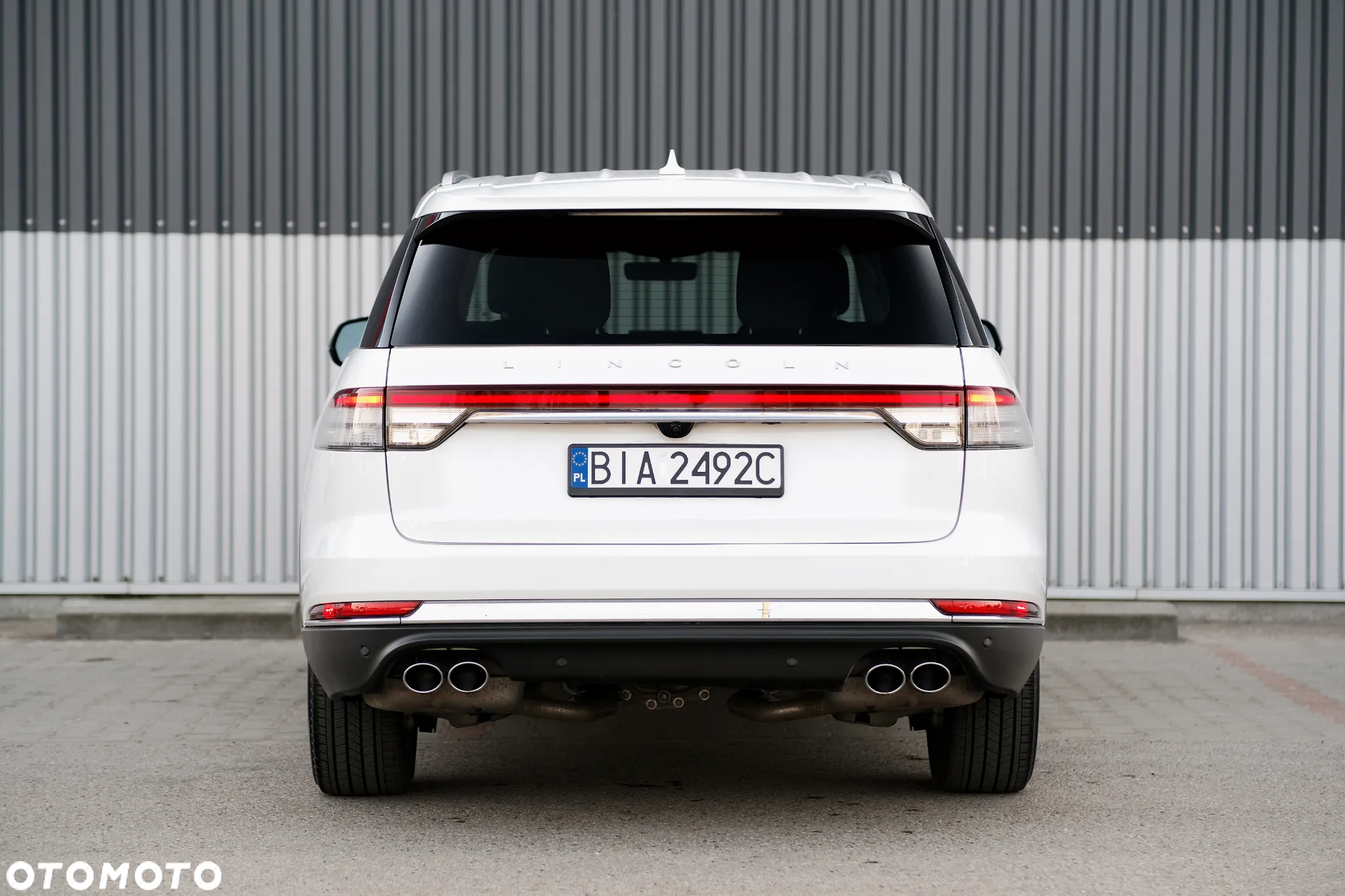 Lincoln Aviator - 14