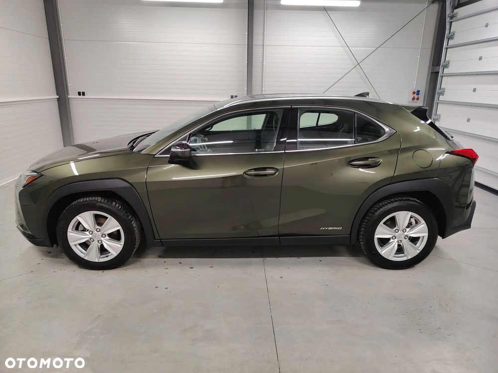 Lexus UX 250h Elegance 2WD - 8