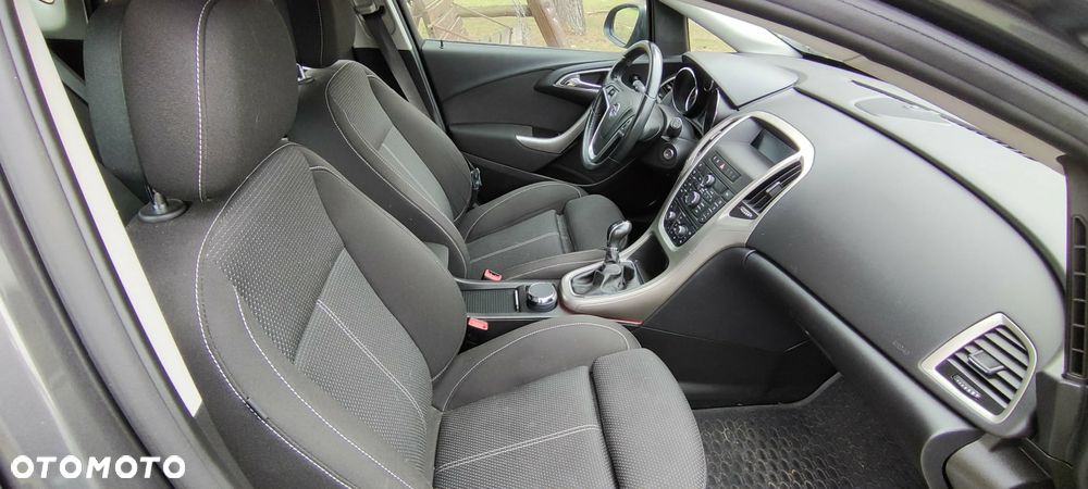 Opel Astra 1.4 T Cosmo - 7