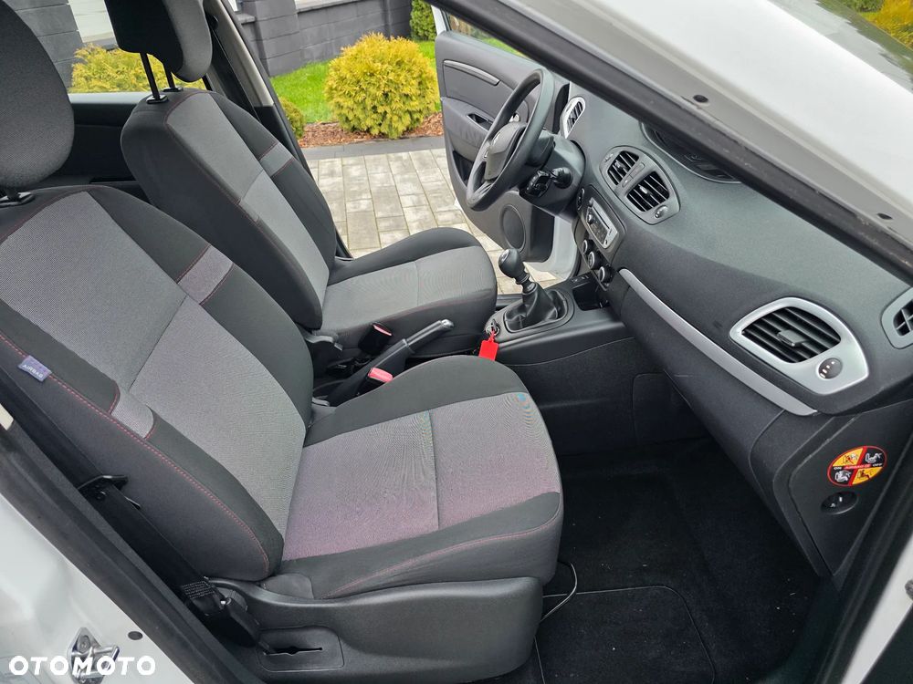 Renault Scenic TCe 115 GPF BUSINESS EDITION - 16