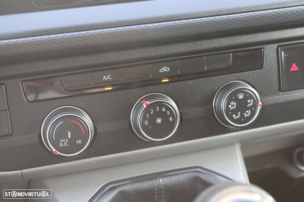 VW Transporter 2.0 TDI Confortline Extra AC - 24