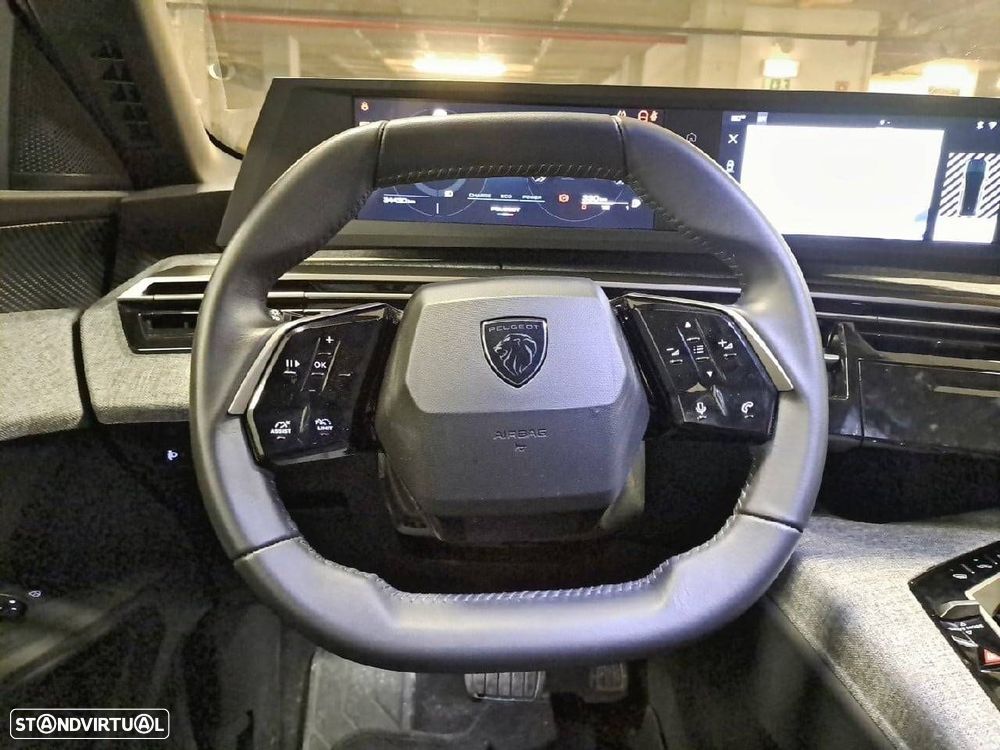 Peugeot 5008 1.2 Hybrid Allure e-DCS6 - 12