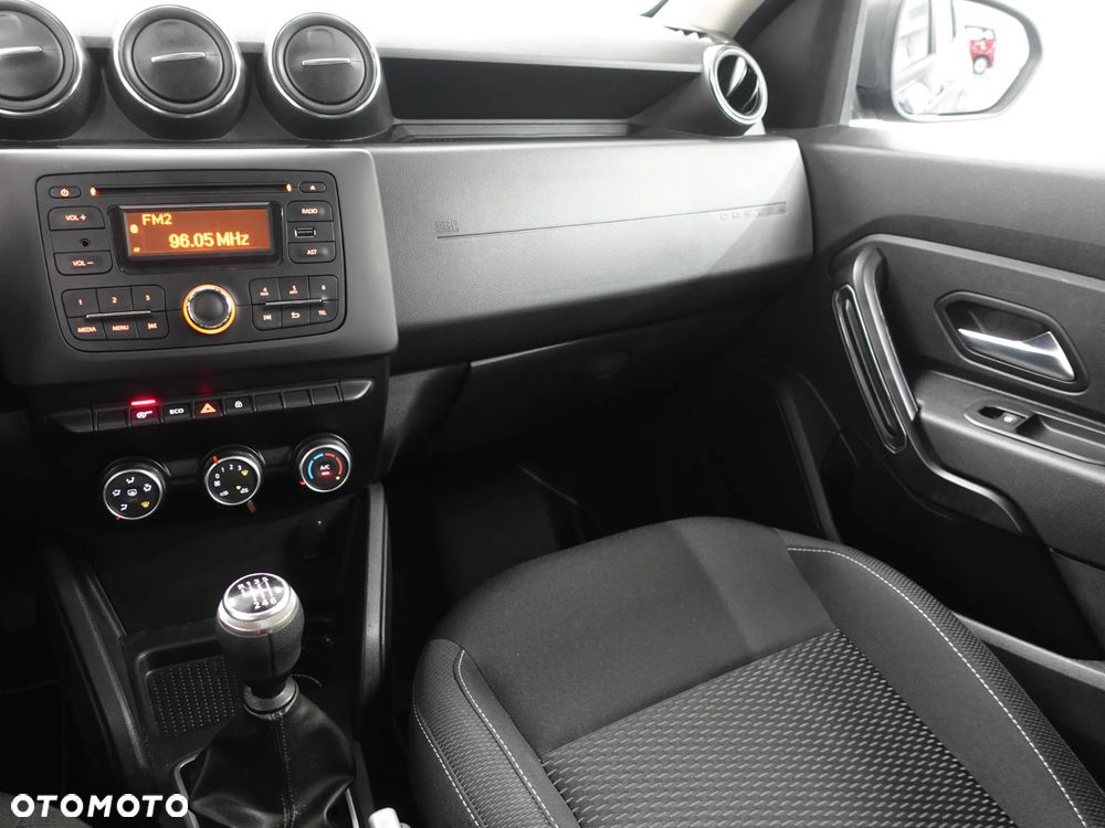 Dacia Duster TCe 125 4x2 Celebration - 27