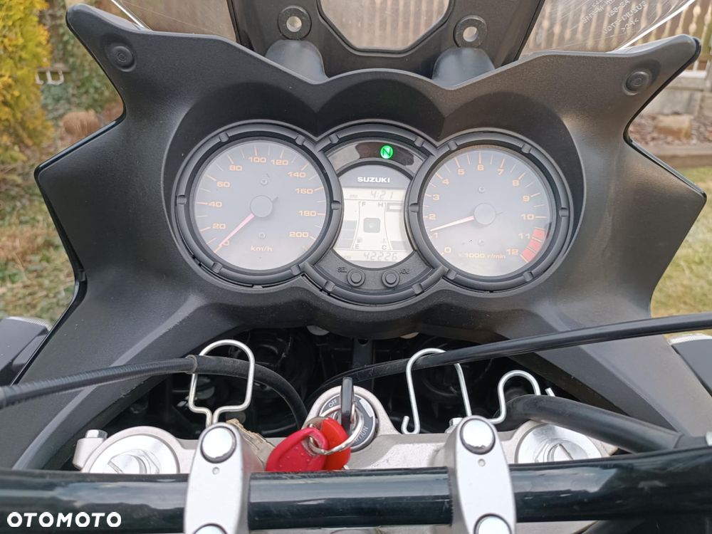 Suzuki DL - 4