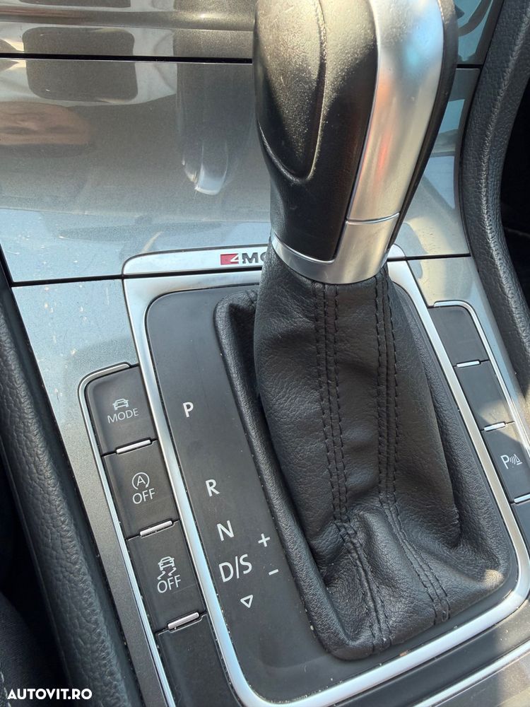 Volkswagen Golf 2.0 TDI DSG 4Motion - 23