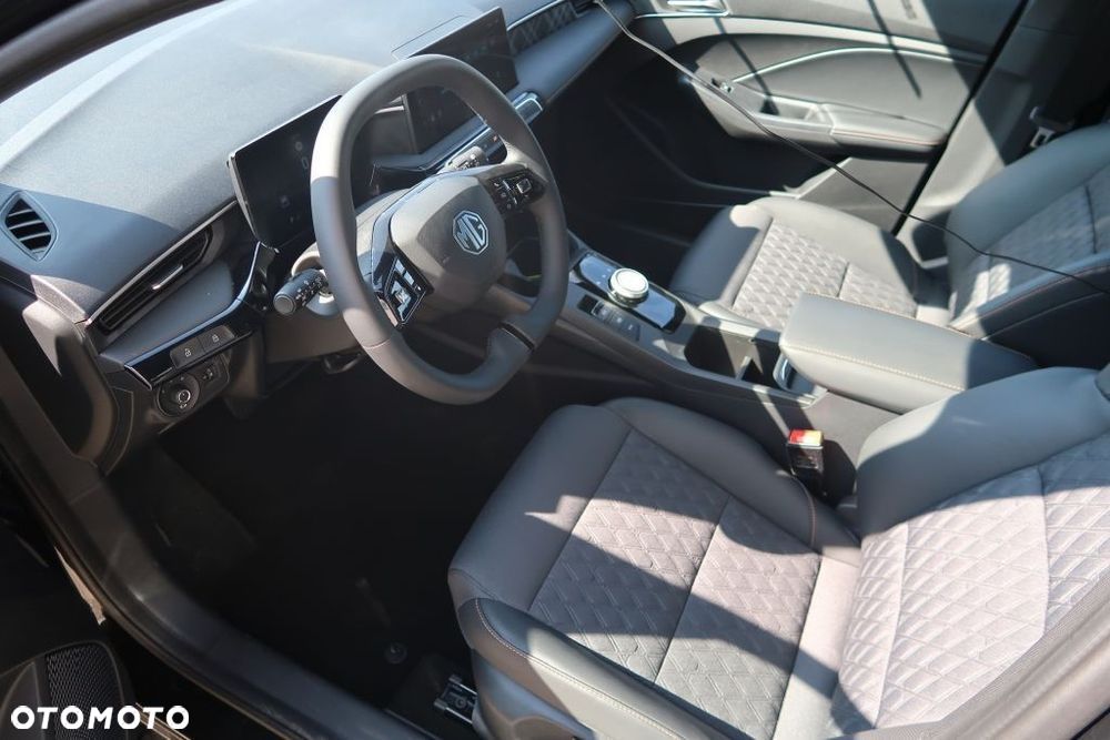 MG MG3 1.5 HEV+ Exclusive - 10