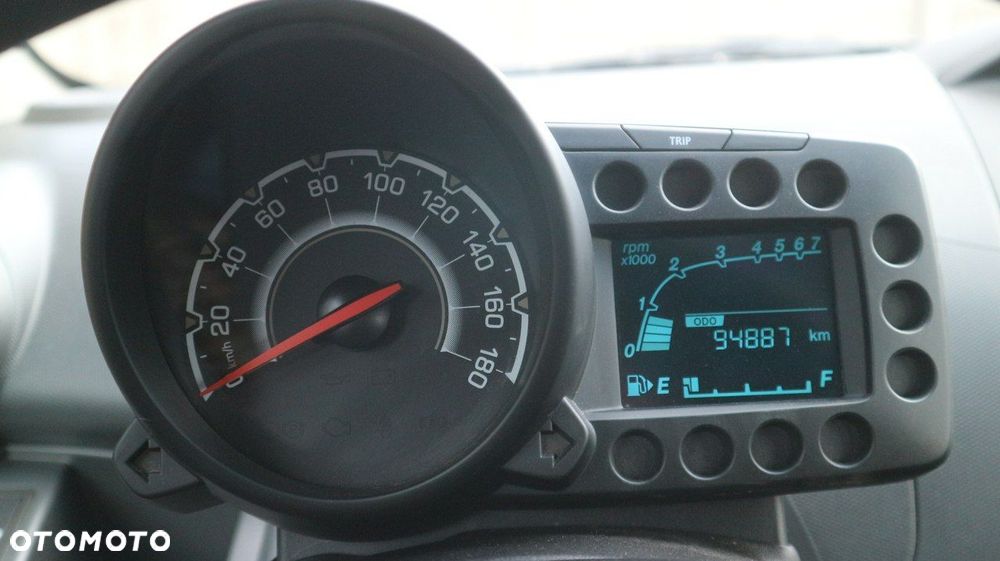 Chevrolet Spark 1.0 Base - 2