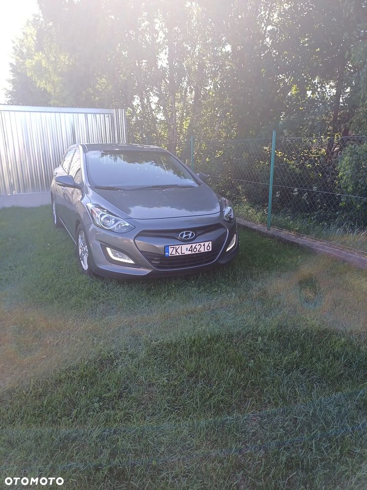 Hyundai i30 blue 1.6 CRDi Style - 21