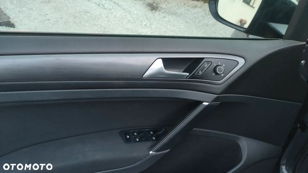 Volkswagen Golf Variant - 11