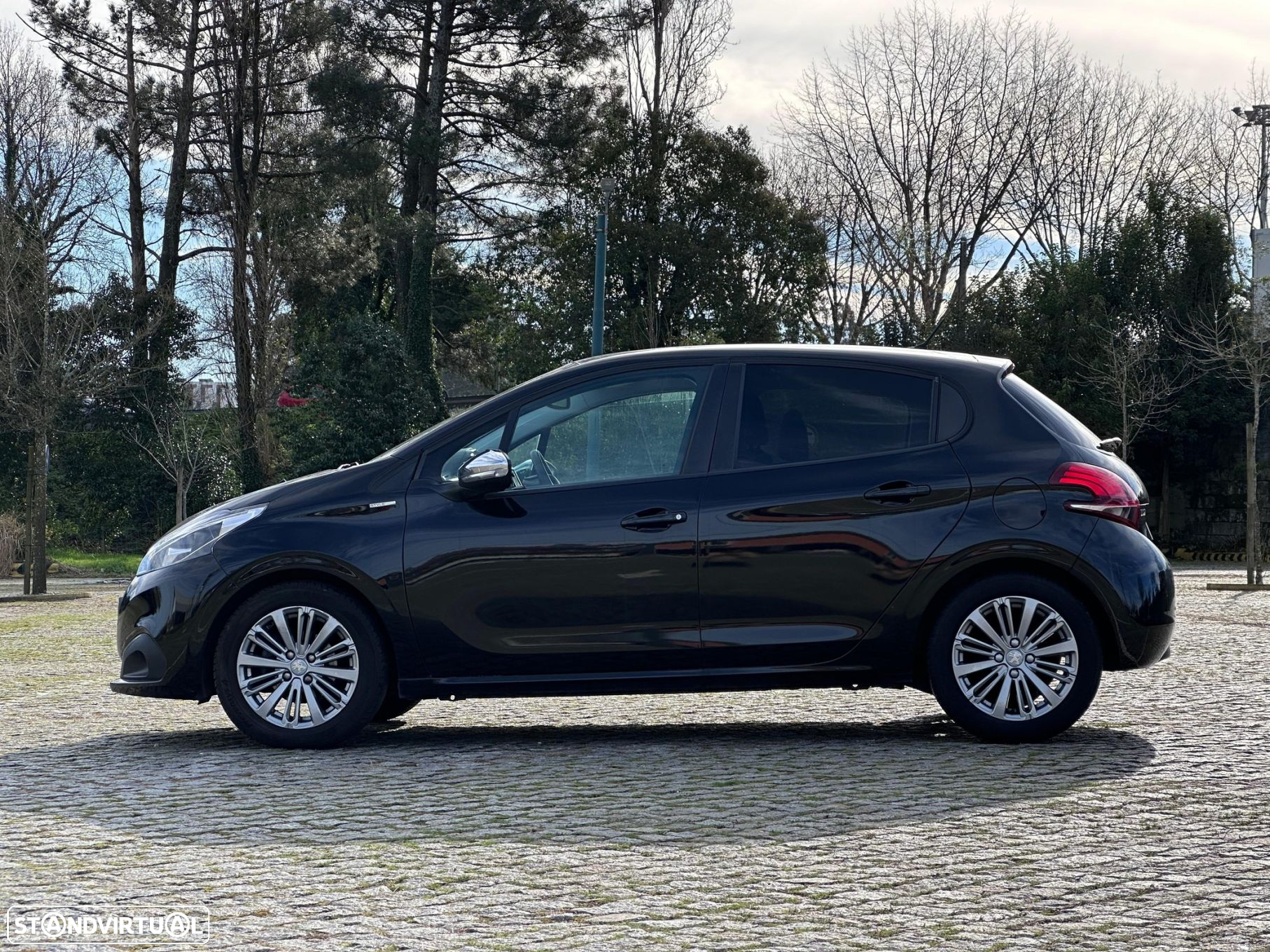 Peugeot 208 - 7