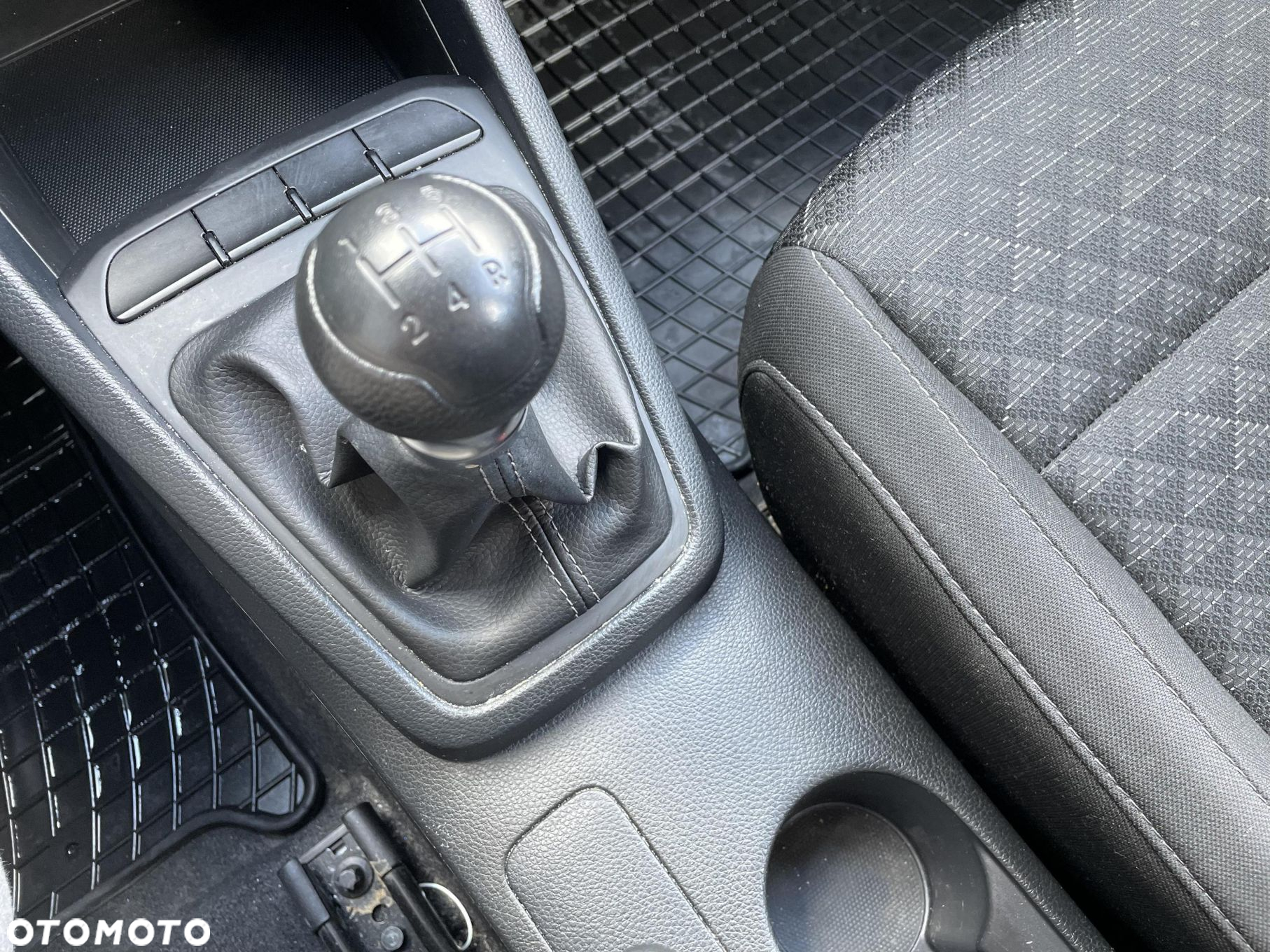 Kia Rio 1.2 M - 15