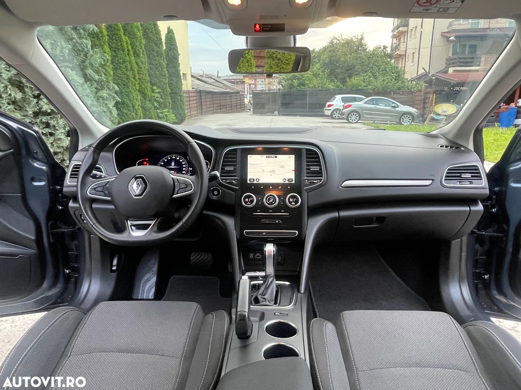 Renault Megane BLUE dCi 115 EDC INTENS - 4