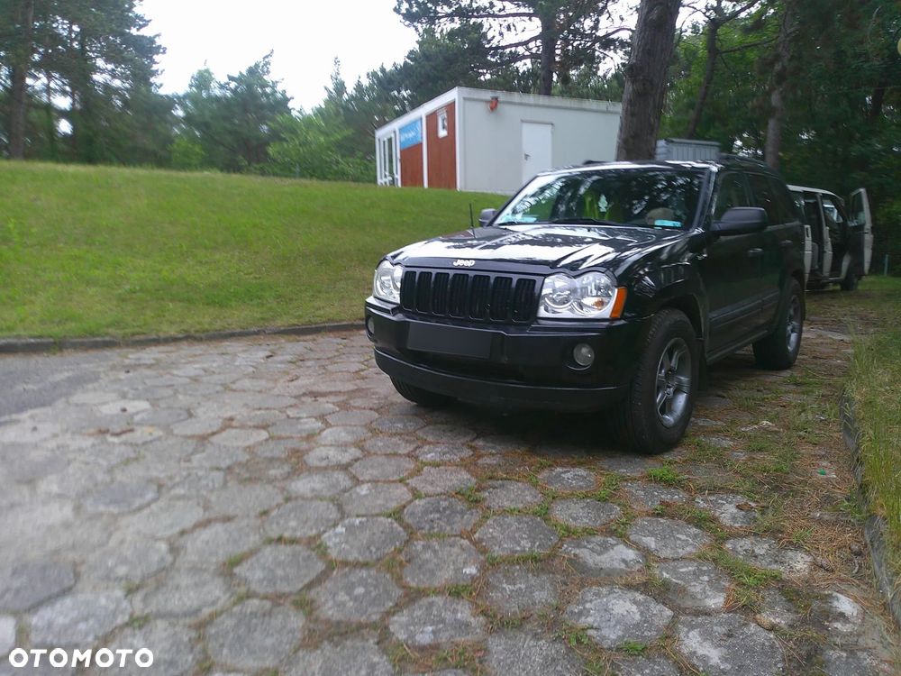 Jeep Grand Cherokee - 4