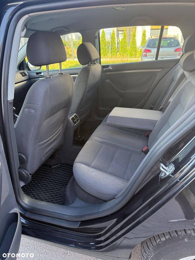 Volkswagen Golf 1.6 FSI Comfortline - 11