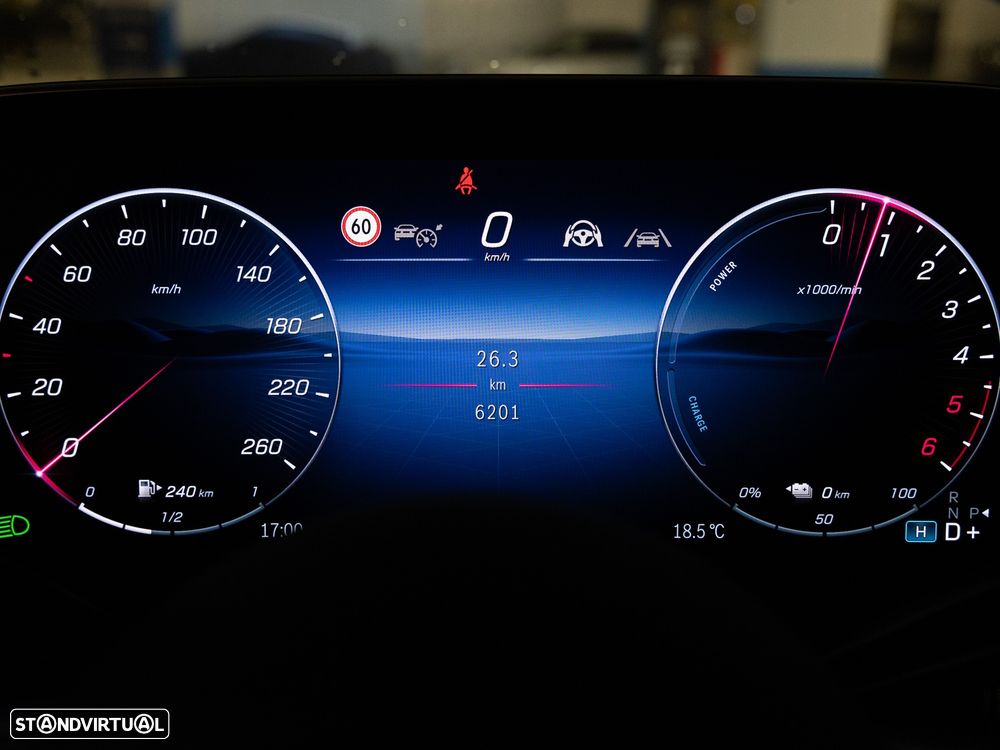 Mercedes-Benz E 300 de - 25