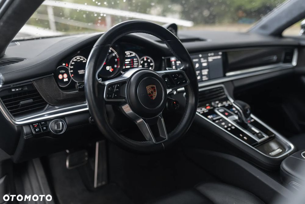 Porsche Panamera Turbo - 20