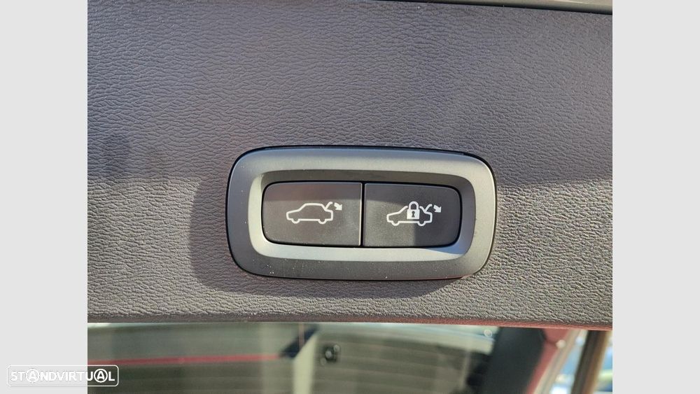 Volvo XC 40 1.5 T2 Plus Dark Auto - 15