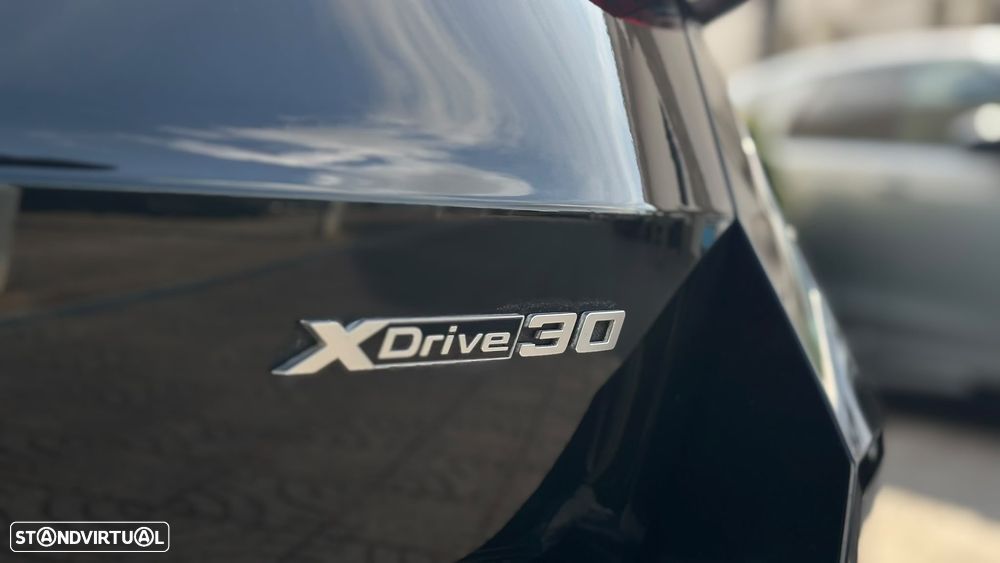 BMW iX1 xDrive30 M Sport Pack - 37