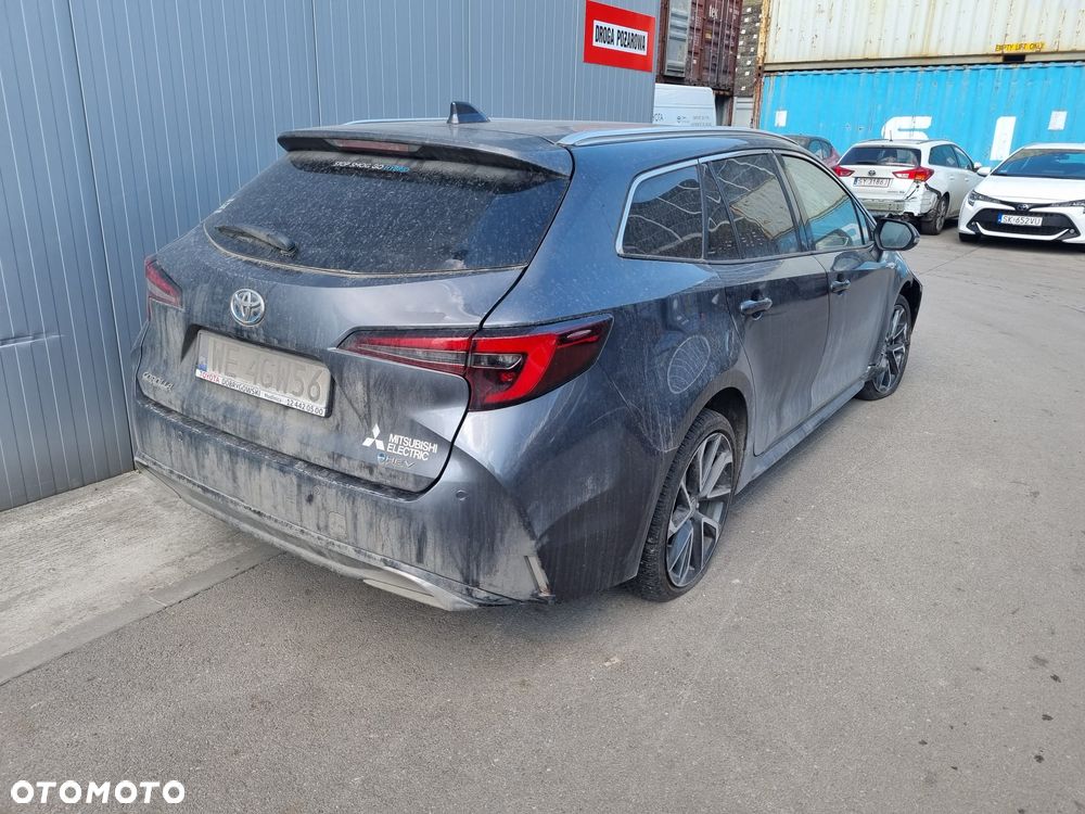 Toyota Corolla 2.0 Hybrid Executive - 9