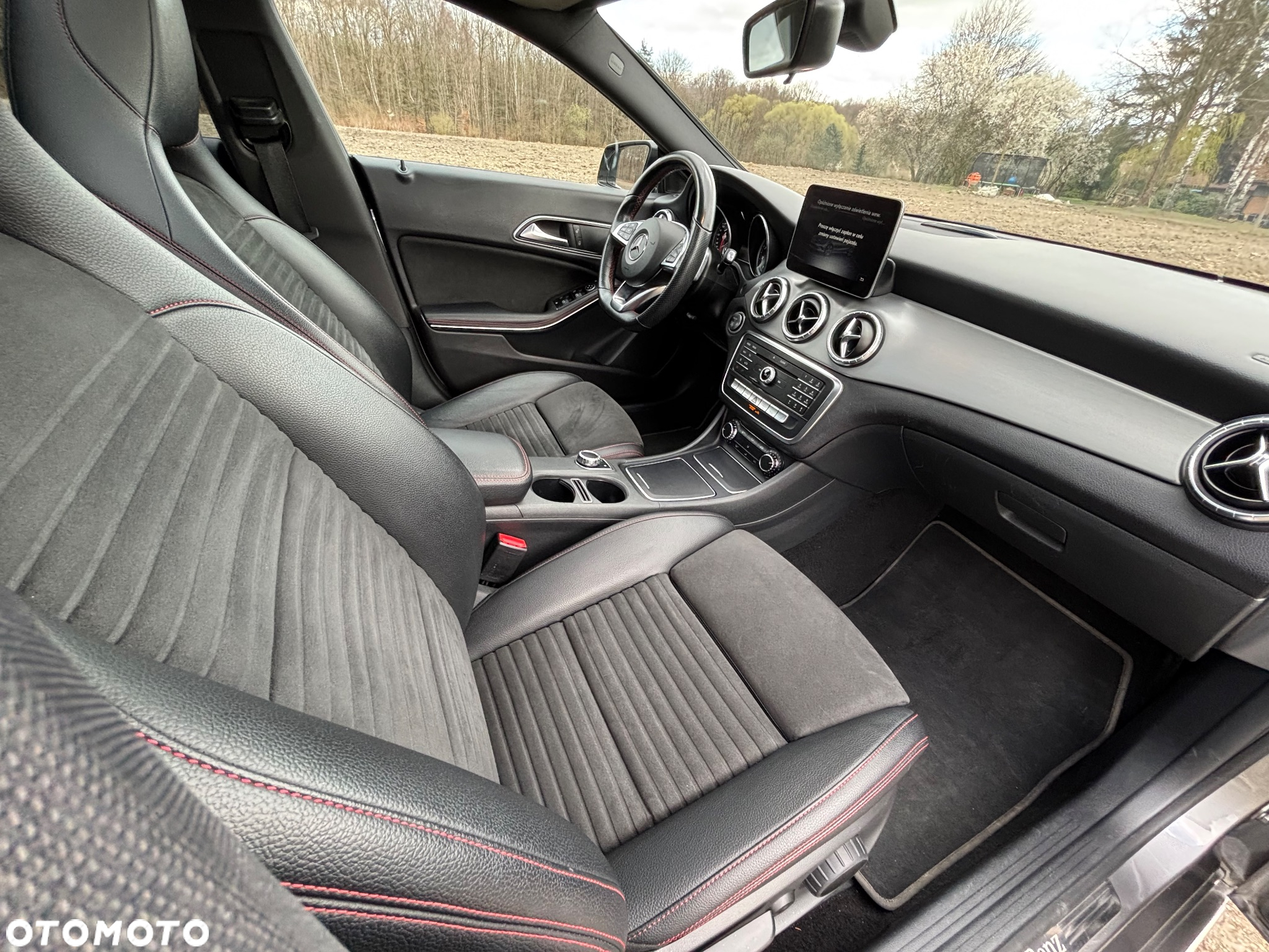 Mercedes-Benz CLA 180 7G-DCT - 14
