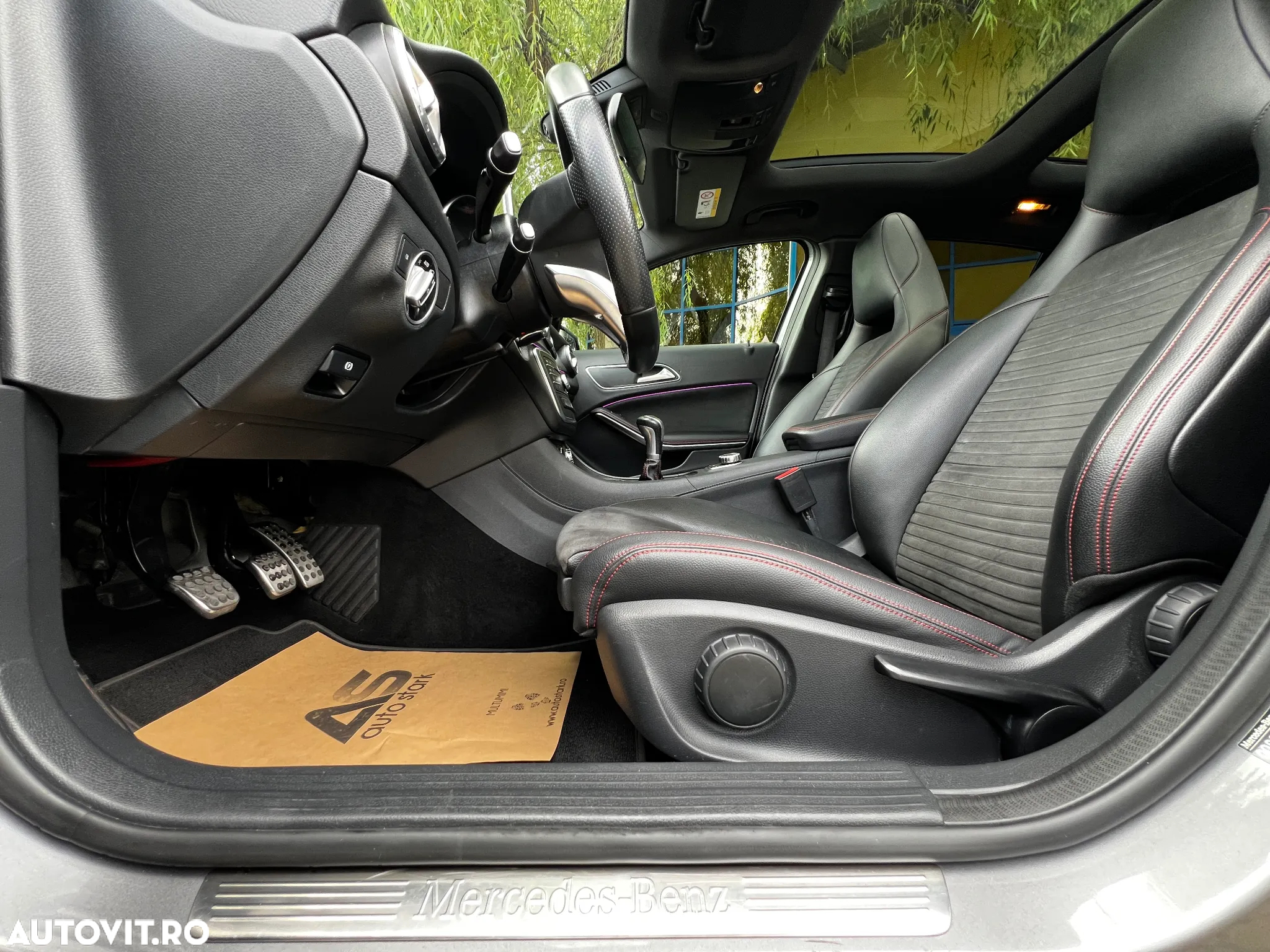Mercedes-Benz GLA 200 d - 17