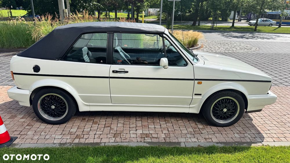 Volkswagen Golf - 10