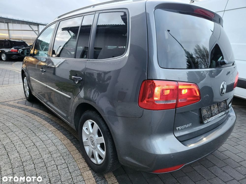Volkswagen Touran 2.0 TDI Highline - 8