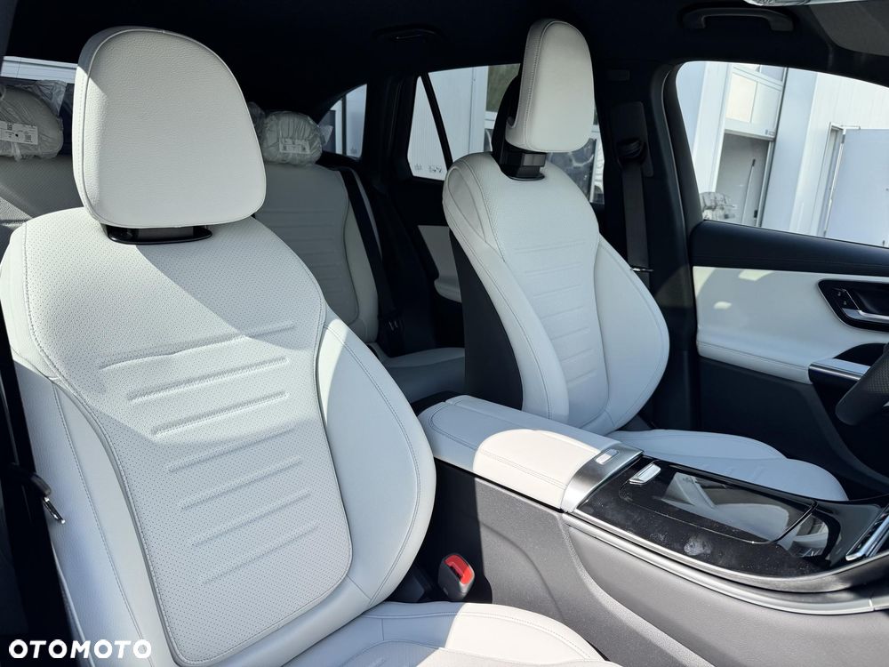 Mercedes-Benz GLC 220 d mHEV 4-Matic AMG Line - 13