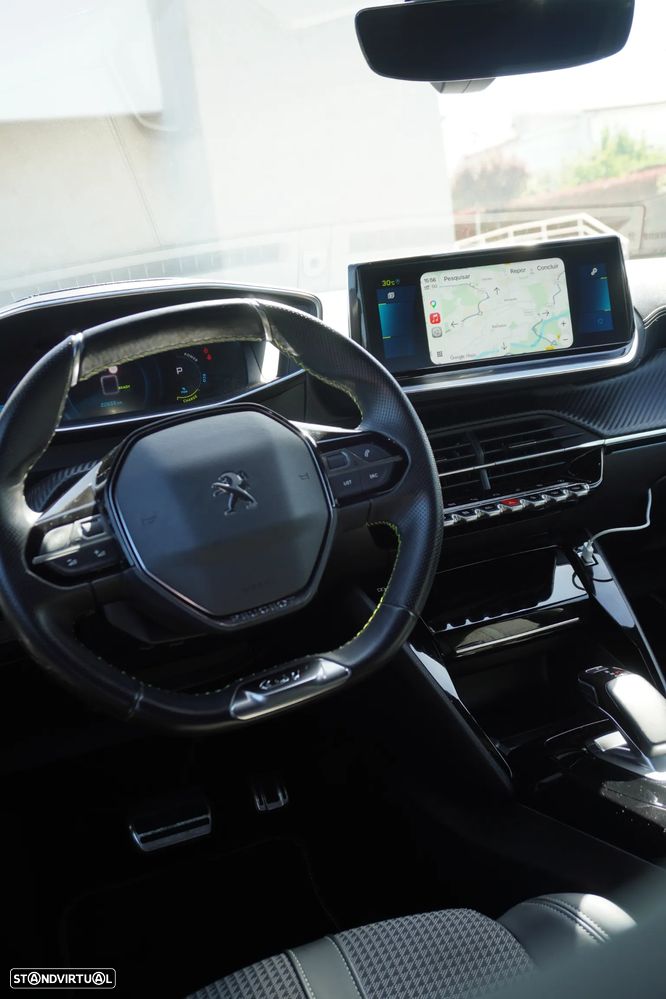 Peugeot e-2008 50 kWh GT Pack - 31