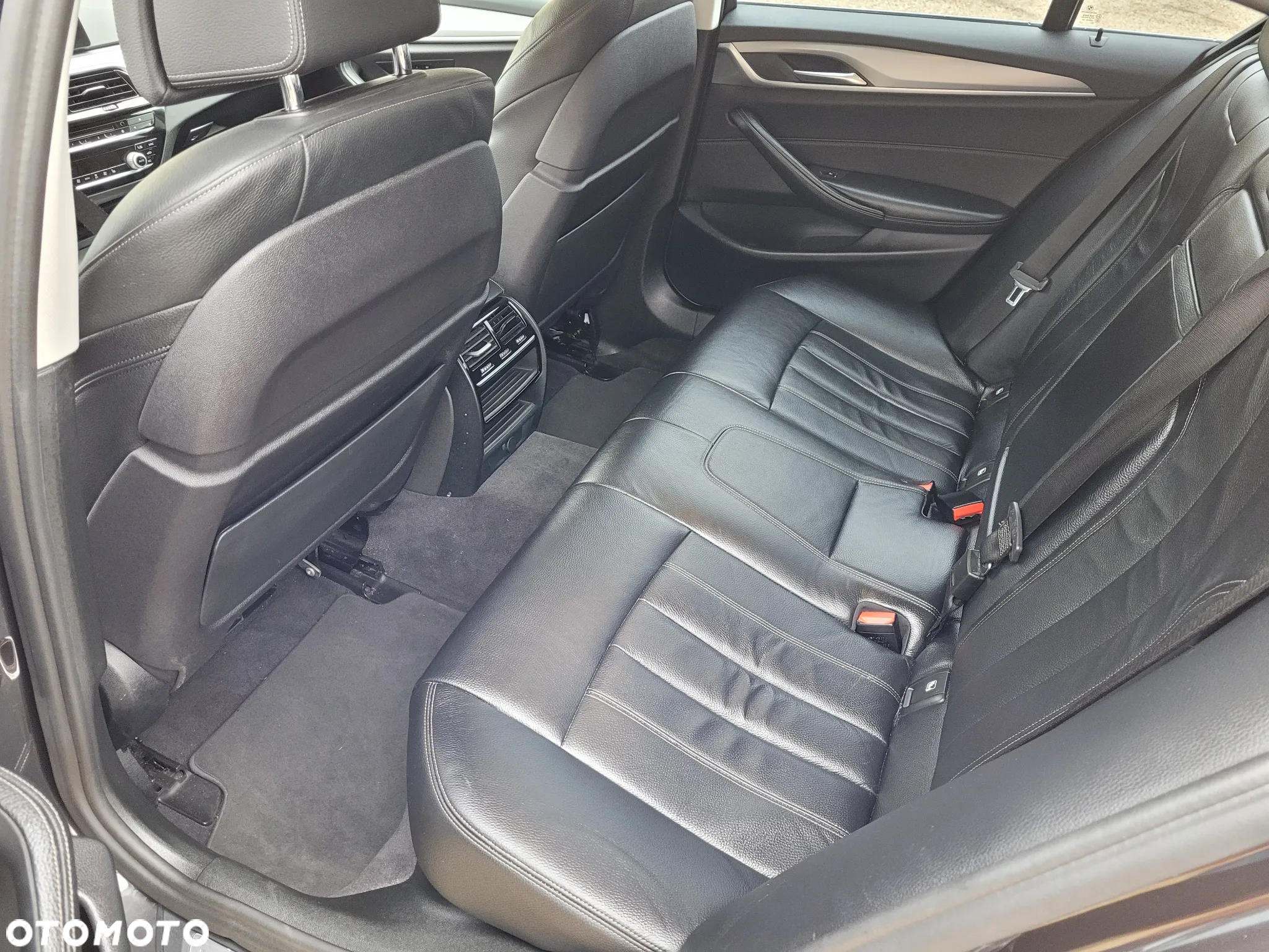 BMW Seria 5 520d Luxury Line - 15