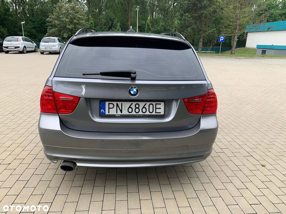 BMW Seria 3 318i - 6