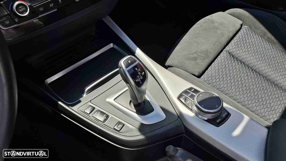 BMW M240i Auto - 18