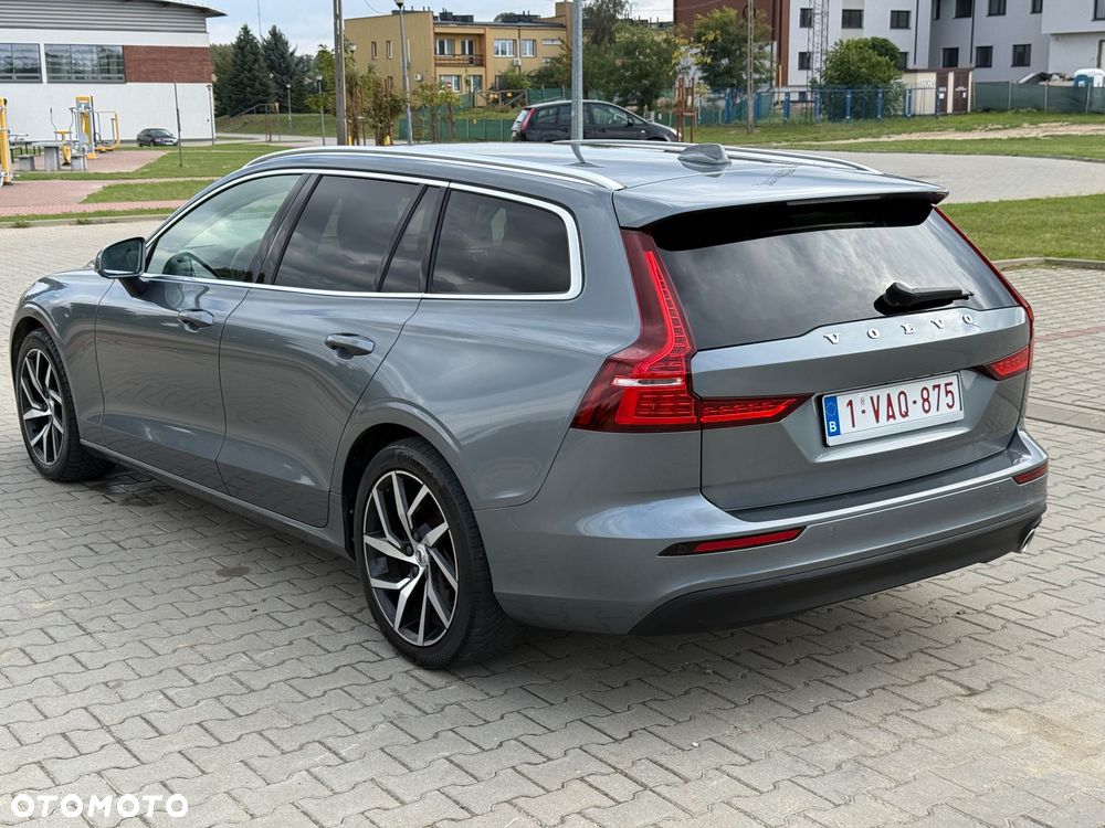 Volvo V60 D3 Momentum Pro - 19
